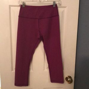 Kill Cliff capri leggings